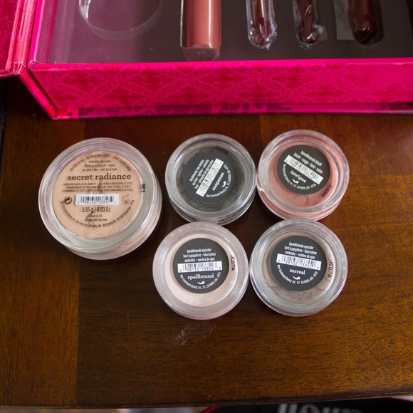 Bareminerals The Surprise Makeup Set - Picture 3 of 4
